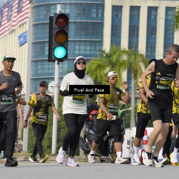 Runner Photo 6491002