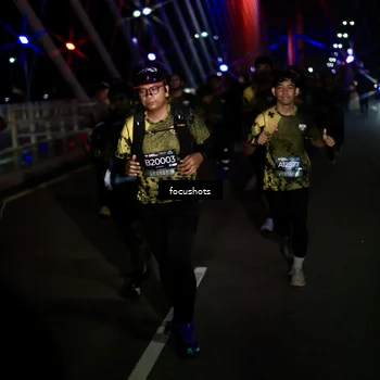 Runner Photo 6491011