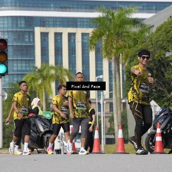 Runner Photo 6491031