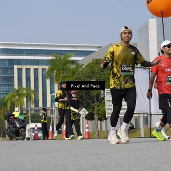 Runner Photo 6491081