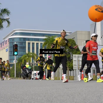 Runner Photo 6491086