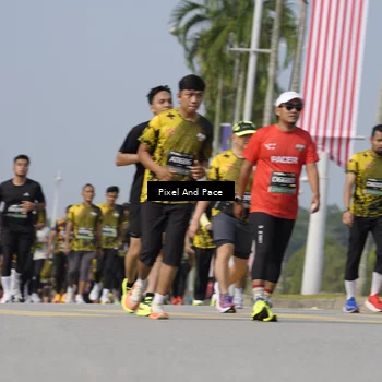 Runner Photo 6491210