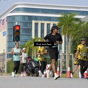 Runner Photo 6491348