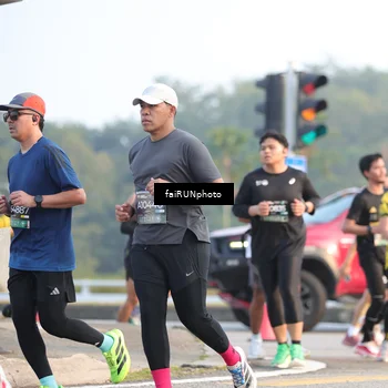 Runner Photo 6491536