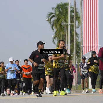 Runner Photo 6491733