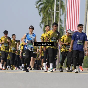 Runner Photo 6492072