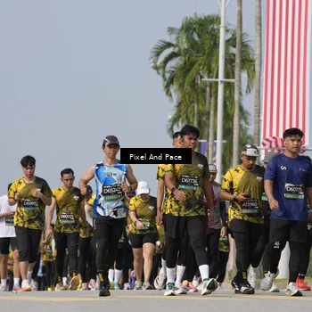 Runner Photo 6492096