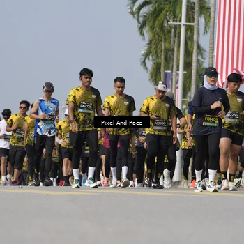 Runner Photo 6492097