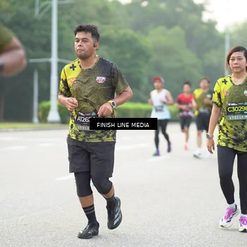 Runner Photo 6492126