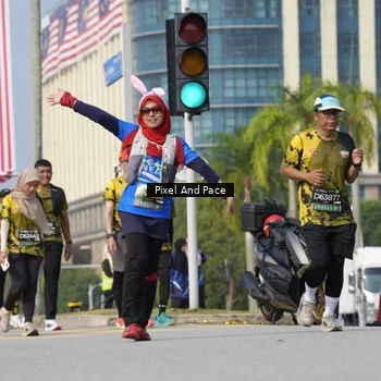Runner Photo 6492214