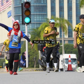 Runner Photo 6492221