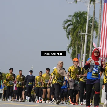 Runner Photo 6492267