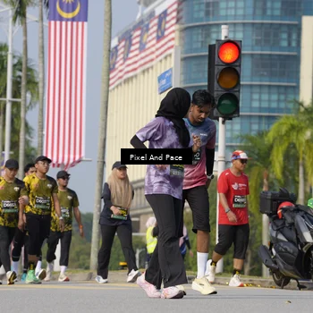 Runner Photo 6492302