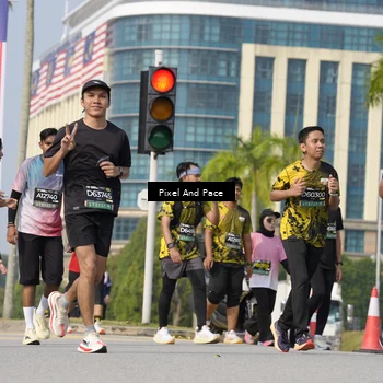 Runner Photo 6492335