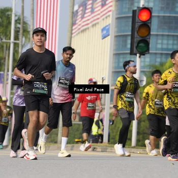 Runner Photo 6492339