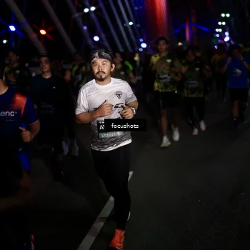 Runner Photo 6492355