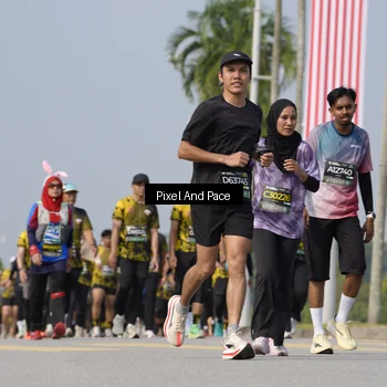 Runner Photo 6492357