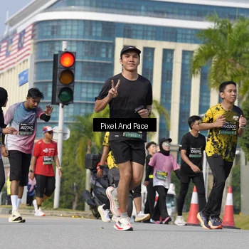 Runner Photo 6492370