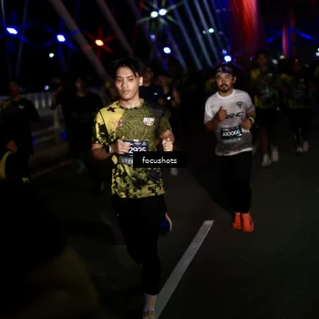 Runner Photo 6492375