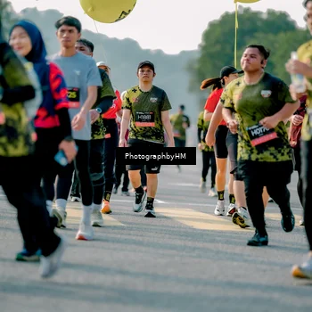 Runner Photo 6492378