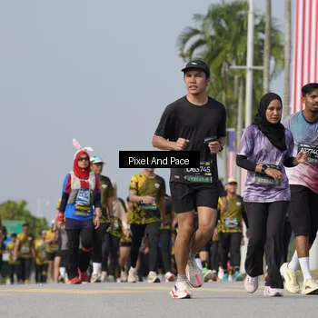 Runner Photo 6492385