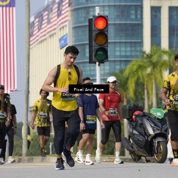 Runner Photo 6492456