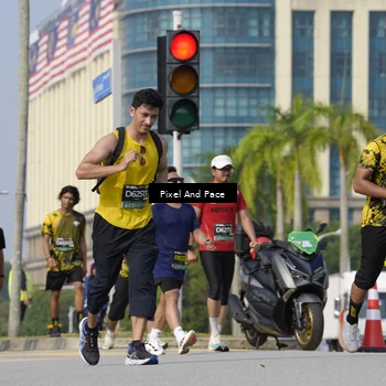 Runner Photo 6492498