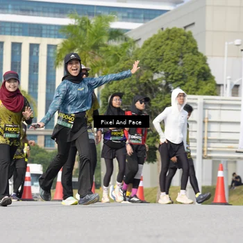 Runner Photo 6492536