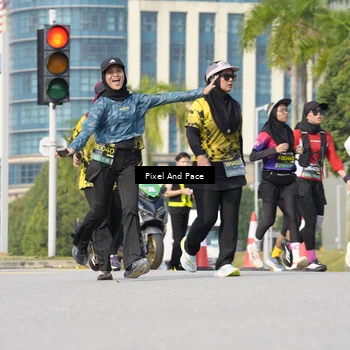Runner Photo 6492541