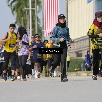 Runner Photo 6492547
