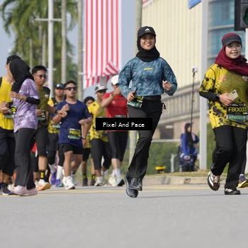 Runner Photo 6492561