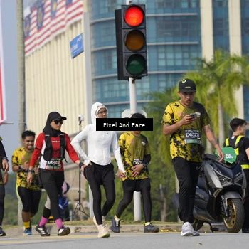 Runner Photo 6492623