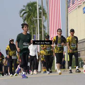 Runner Photo 6492661