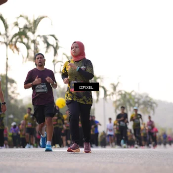Runner Photo 6492775