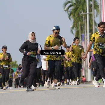 Runner Photo 6492816