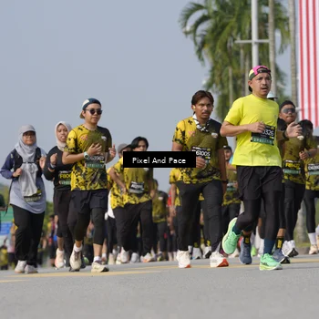 Runner Photo 6492857