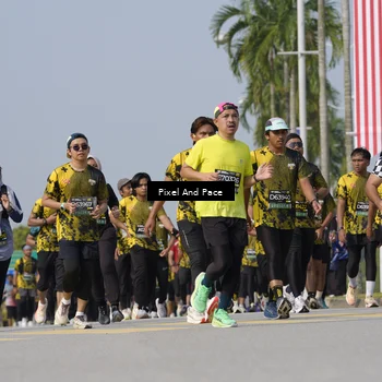 Runner Photo 6492873