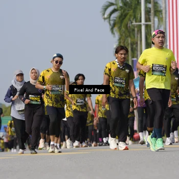 Runner Photo 6492886