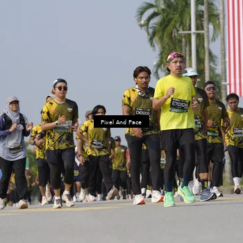 Runner Photo 6492897