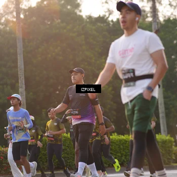 Runner Photo 6492898