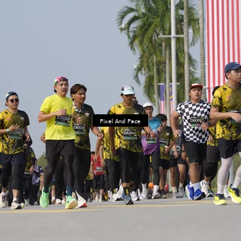 Runner Photo 6492909