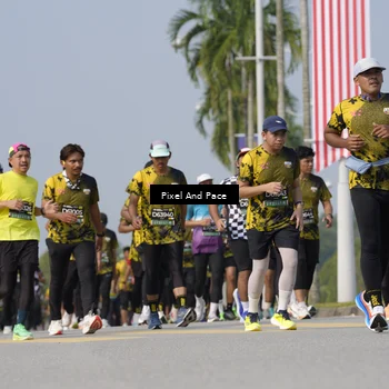 Runner Photo 6492918