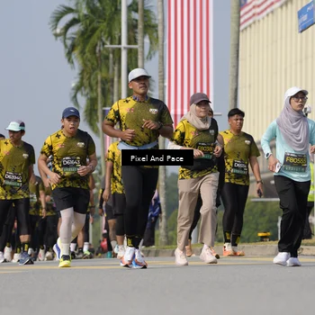 Runner Photo 6492951