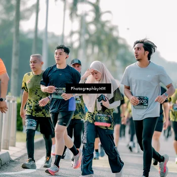 Runner Photo 6492975