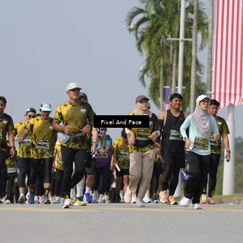 Runner Photo 6492987