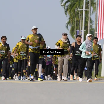 Runner Photo 6492997