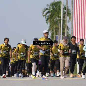 Runner Photo 6493004