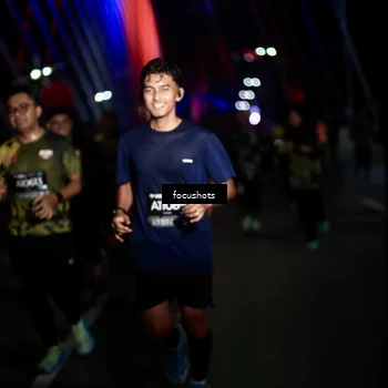 Runner Photo 6493014
