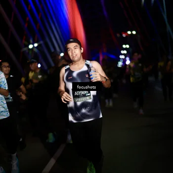 Runner Photo 6493024