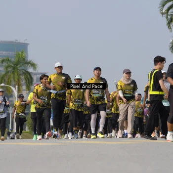 Runner Photo 6493044